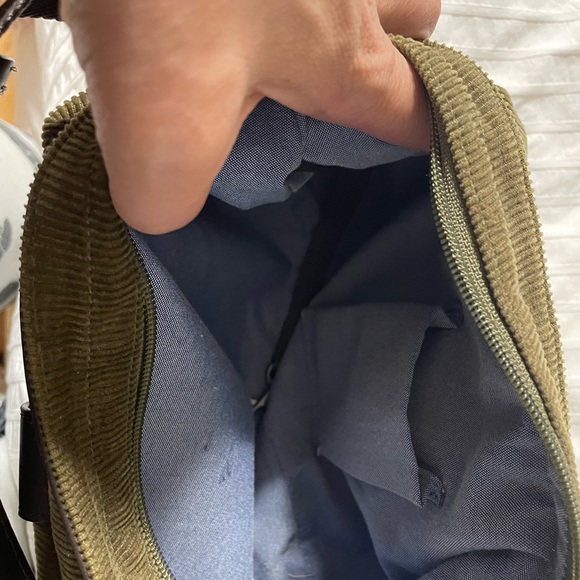 Rare Vintage Lacoste Womens Ladies green Corduroy Shoulder Bag Baguette Fashion - Picture 3 of 4